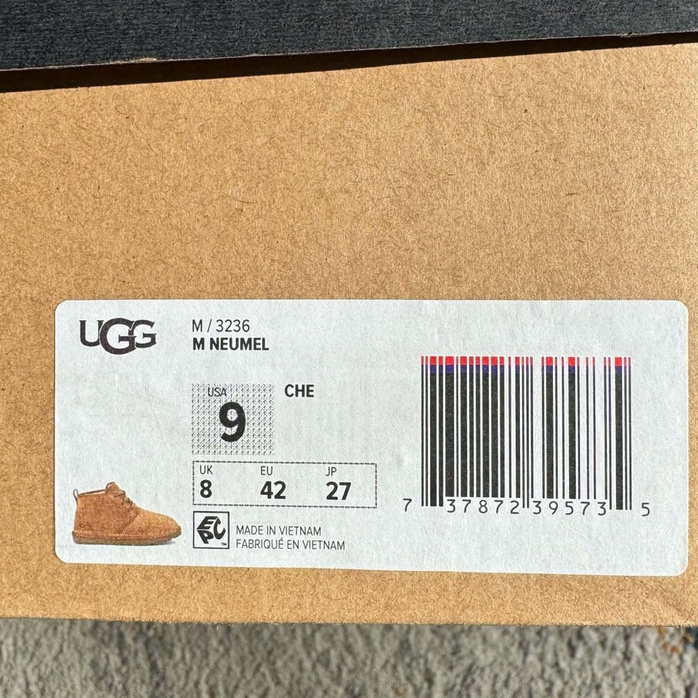 UGG Men's Brown Suede Chukka Boots - Picture 5 of 5
